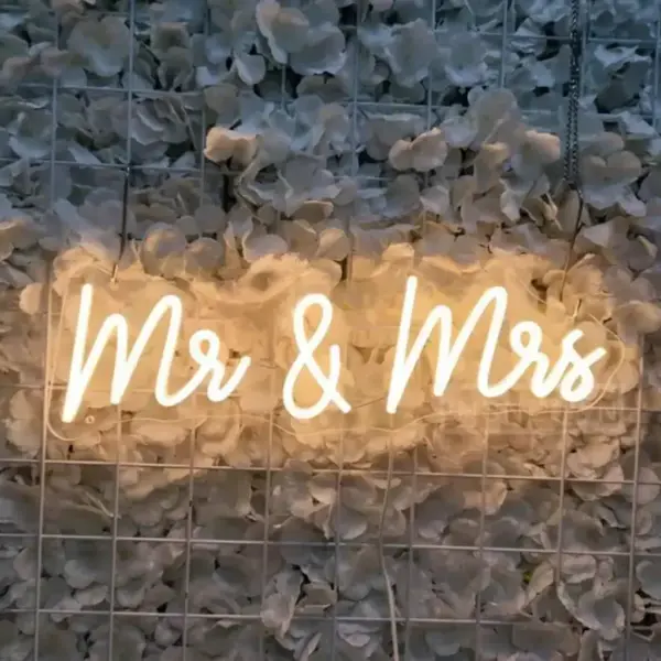 Mr en Mrs neon