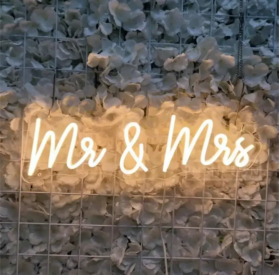 Mr en Mrs neon